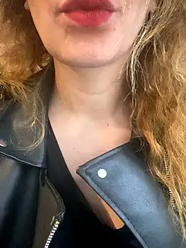 melisss2 online show from December 2, 7:43 am