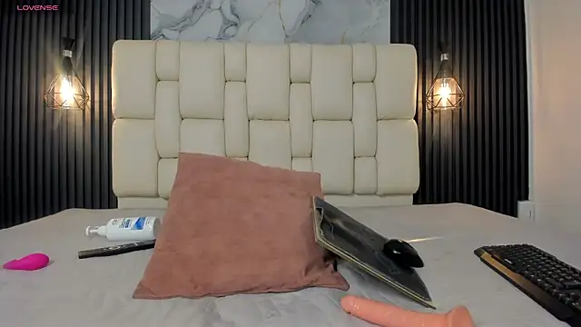 antonelasc online show from November 13, 9:03 pm