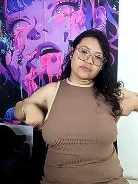 Snapshot of MaviEvil_ chatting on October 19, 1:46 pm MaviEvil online show from October 19, 1:46 pm