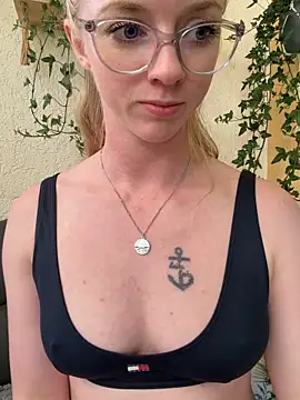 LinaLeana online show from June 15, 6:52 pm