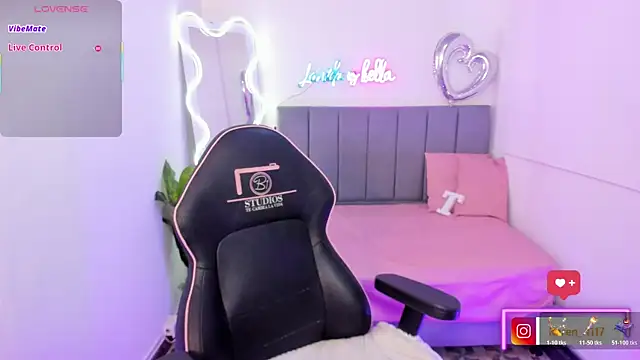 THIANA TAY online show from December 3, 3:09 am