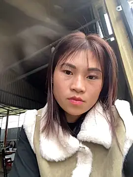 Mylinh- online show from November 2, 8:51 am