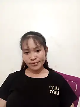 Snapshot of Young_vietnamese chatting on October 15, 12:52 pm Young vietnamese online show from October 15, 12:52 pm