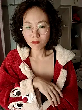 nini10052025 online show from November 23, 1:35 pm