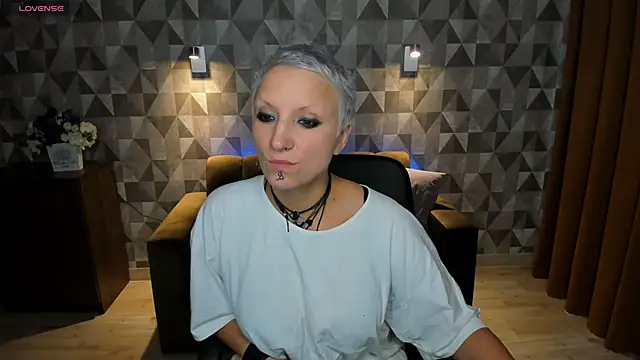 LiluSprings online show from October 9, 5:55 am