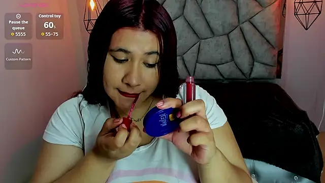 Addyy 02 online show from April 30, 6:46 pm