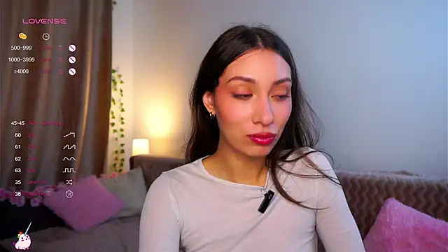 MissyHuf online show from March 15, 8:49 am