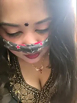 Beauty Queen Soniya online show from April 7, 8:22 pm