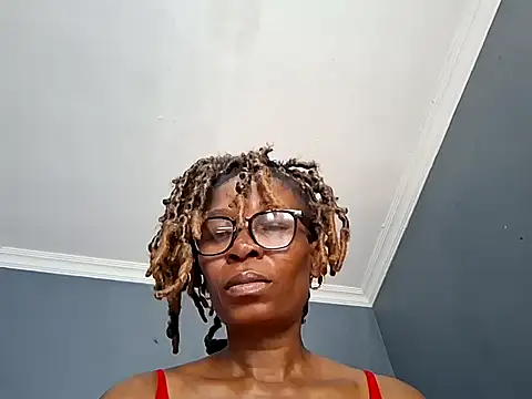 NaughtyCouga online show from April 27, 10:56 am