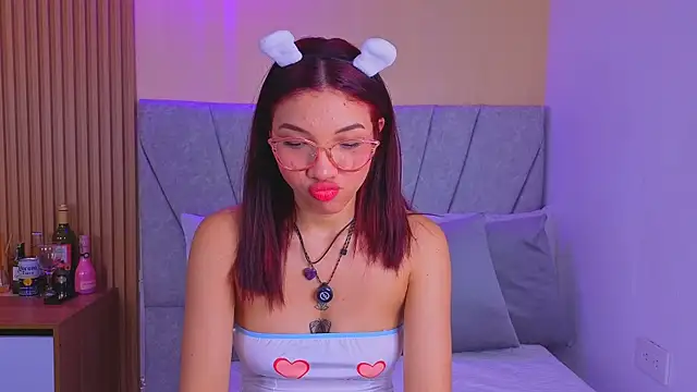 celeste collins  online show from June 14, 3:41 am