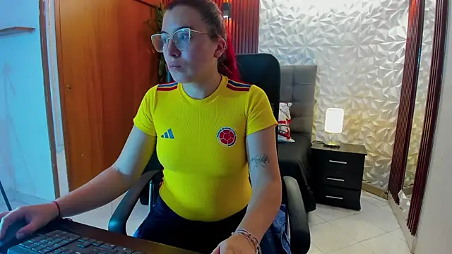 allison mc online show from June 28, 2:51 am