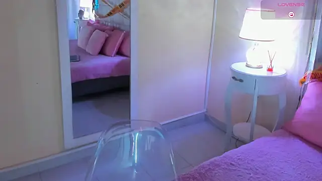 LunaaBlaze online show from October 31, 12:53 pm