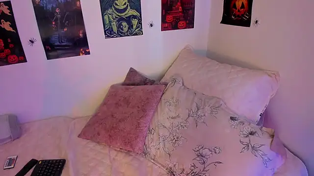 Lilith salvatoree online show from October 21, 12:42 pm