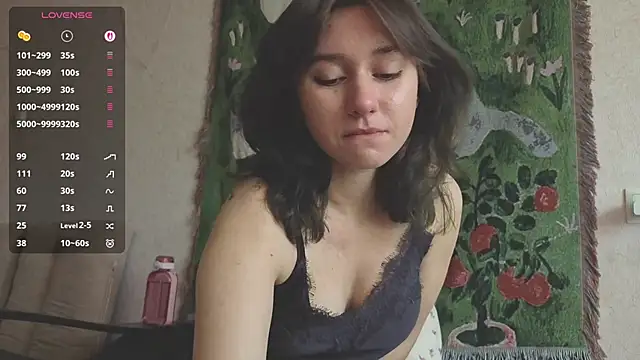 MiaLovelyOne online show from May 8, 5:54 am