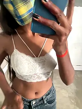 Snapshot of Rani_hot2 chatting on October 13, 8:06 am Rani hot2 online show from October 13, 8:06 am