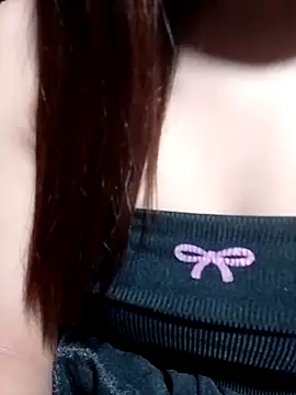 hello-cute online show from October 18, 1:08 am