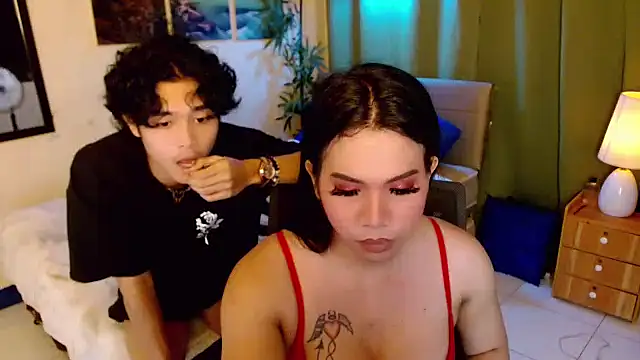 Snapshot of AsianCarl chatting on October 7, 1:37 pm AsianCarl online show from October 7, 1:37 pm