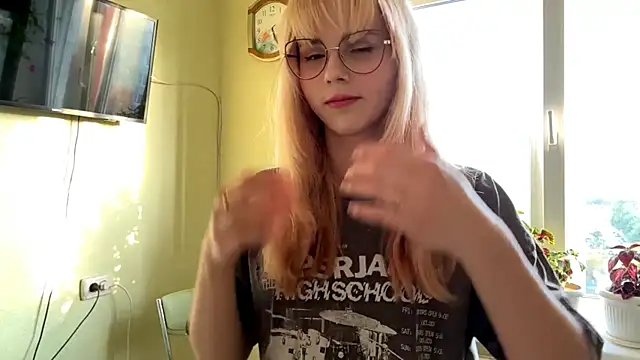 CherlynBlose online show from October 10, 1:16 pm