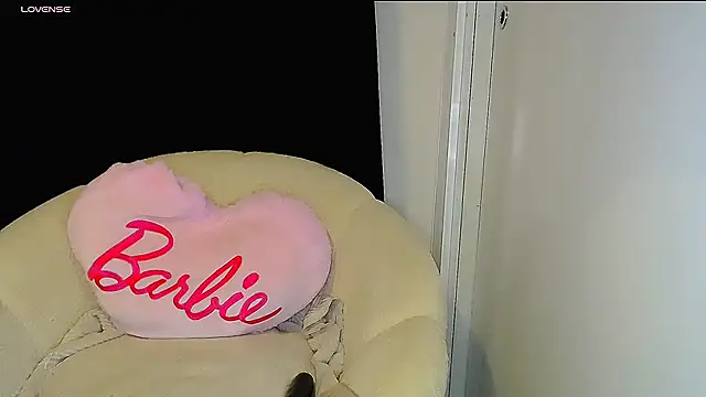 Horny beautyyy online show from February 20, 3:46 pm