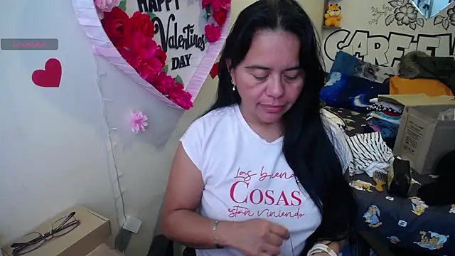 Miss  kendra  online show from July 8, 2:08 pm
