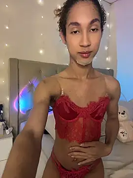 Chloe Celeste online show from August 6, 3:24 am