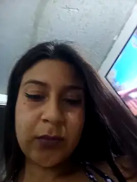 hotlina22 online show from November 6, 11:43 pm