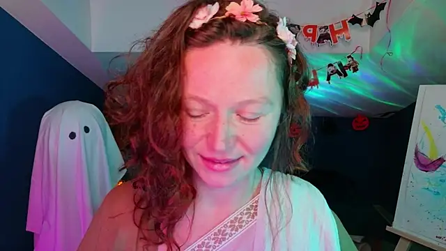 AuroraBorealis   online show from October 31, 7:01 am