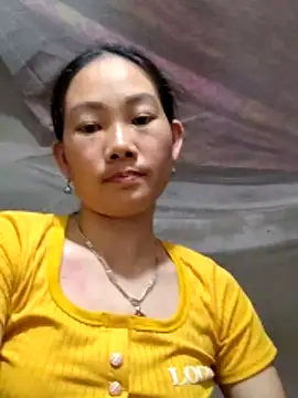 gio-thu online show from April 28, 1:26 pm