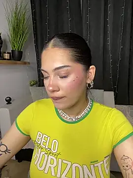 LoraShines online show from July 22, 5:36 pm
