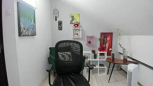 BettyJamess online show from October 23, 7:42 pm