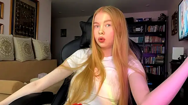 RaguelNicksons online show from November 12, 5:38 am