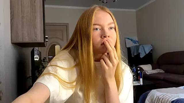 RaguelNicksons online show from October 24, 9:16 am