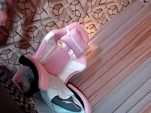 Maria Bigcock online show from May 24, 8:13 am