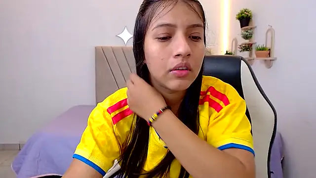 zara cute online show from June 27, 12:22 pm