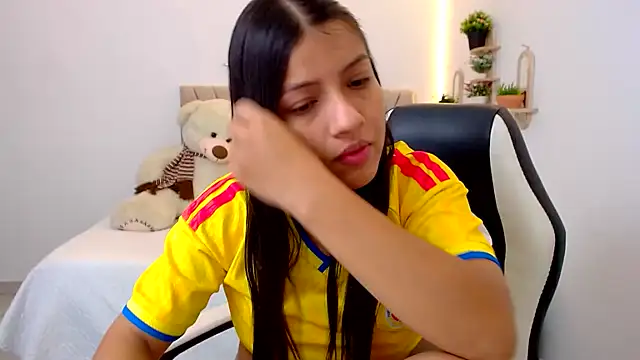 zara cute online show from July 7, 12:08 pm