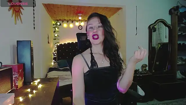 indigo wild  online show from October 30, 1:19 am