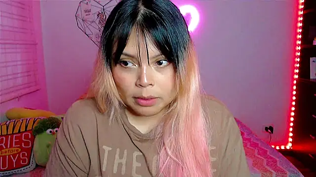 EllieMoonX online show from February 4, 11:08 pm