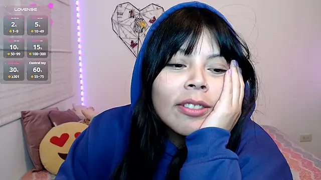 EllieMoonX online show from July 3, 3:23 am