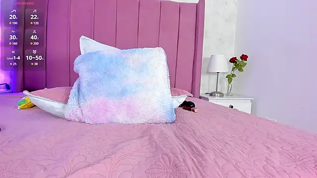 alexandralopez- online show from July 11, 4:34 am