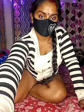 Sweet-Maddlina online show from December 22, 11:35 am