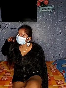 Sweet-Maddlina online show from December 2, 1:18 am