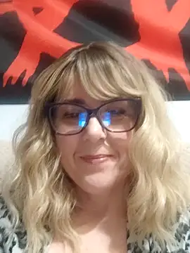 Amelialove42 online show from February 7, 8:35 pm