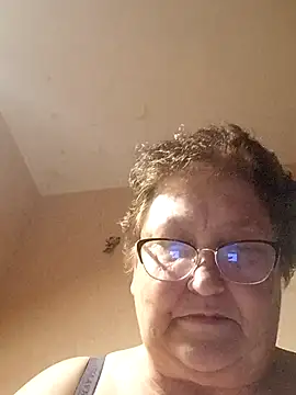 Katherine735 online show from May 14, 6:36 pm