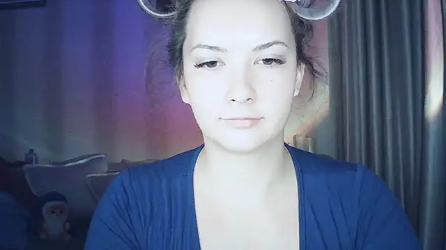 MoodieMira online show from February 16, 3:23 pm