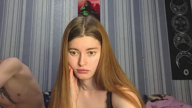 EmiliaCouple online show from May 3, 4:54 pm