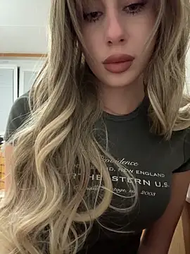 JudithCarly online show from May 8, 9:05 pm