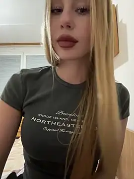 JudithCarly online show from March 17, 10:36 pm