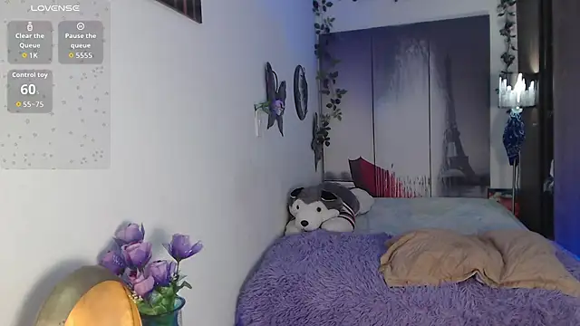 alix kitty online show from June 25, 5:12 am