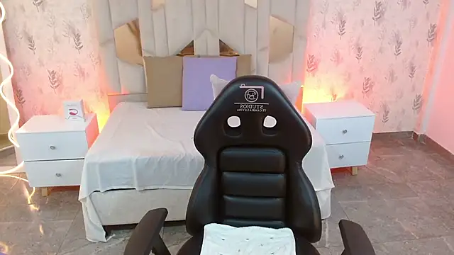 MARIANA TAY1 online show from October 30, 3:09 am