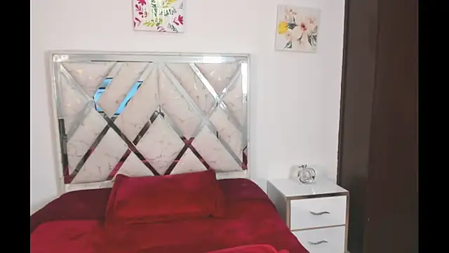 Valtainsexy online show from November 11, 1:30 pm